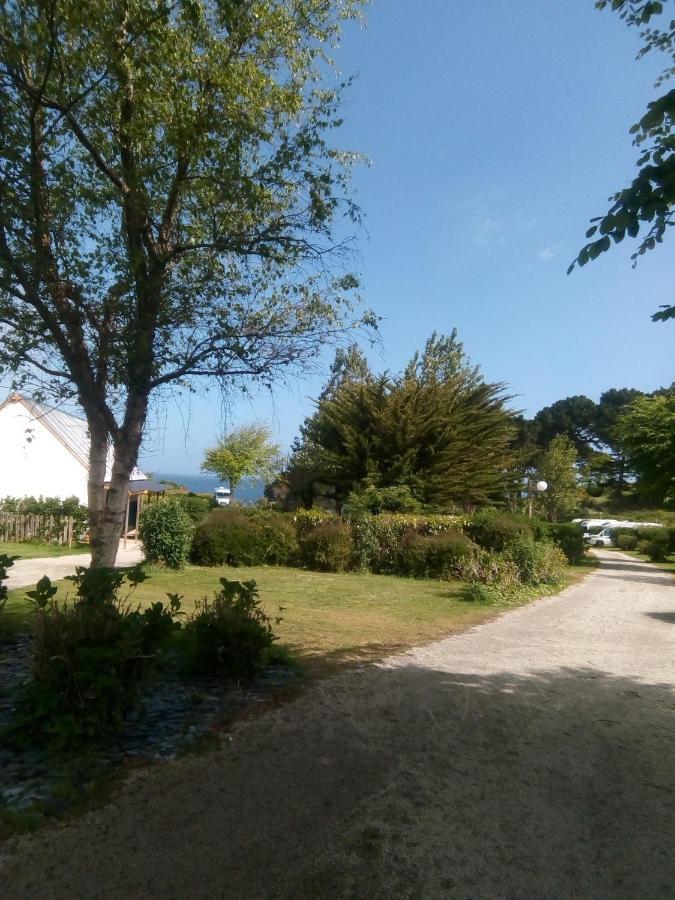 Aire De Camping Car, Caravane, Tente Emplacement Nu Avec Electricite Petit Camping Hotell Plestin-les-Grèves Exteriör bild